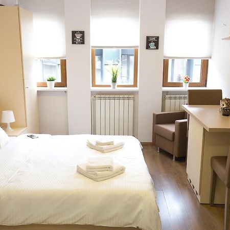Grand Central Accommodation - Smardan 부쿠레슈티 외부 사진