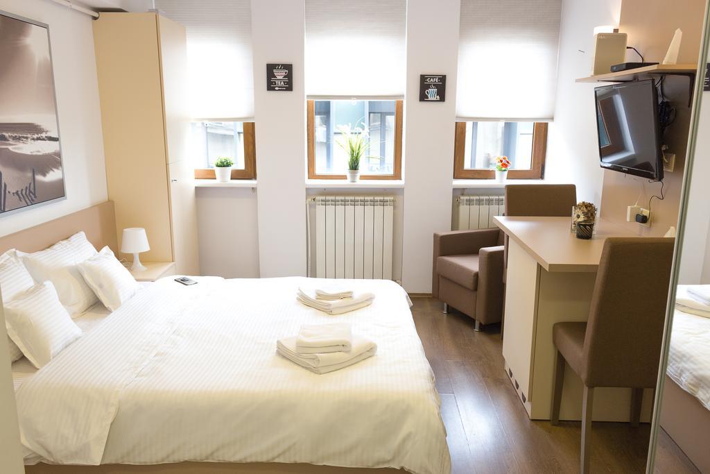 Grand Central Accommodation - Smardan 부쿠레슈티 외부 사진